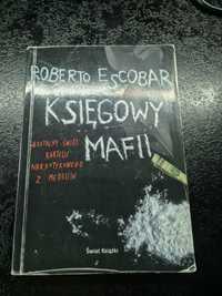 Księgowy Mafi Roberto Escobar