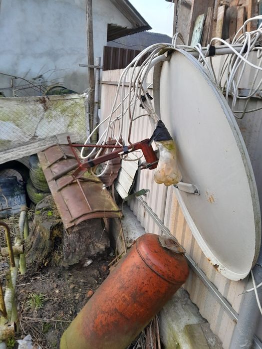 Сателіта антена в комплекті