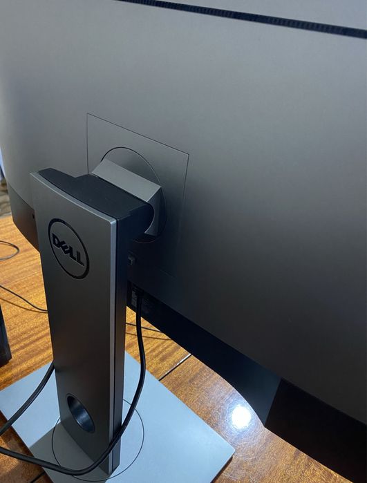Монітор DELL U2717D 27" 2K. Повністю Справний!