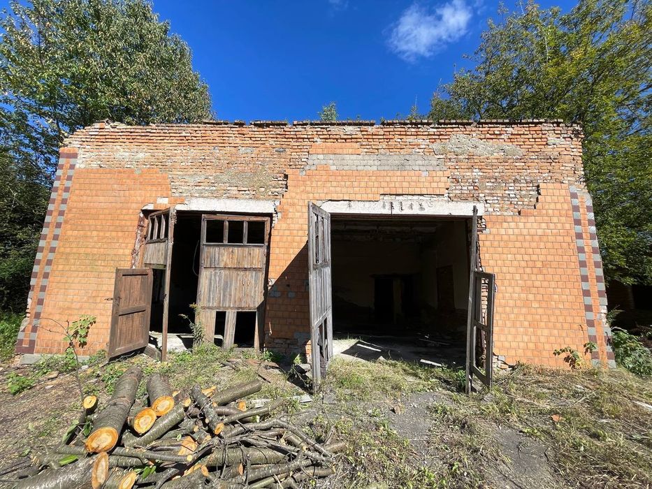 Продаються нежитлові приміщення! Промислова зона! Над дорогою! Млинів!