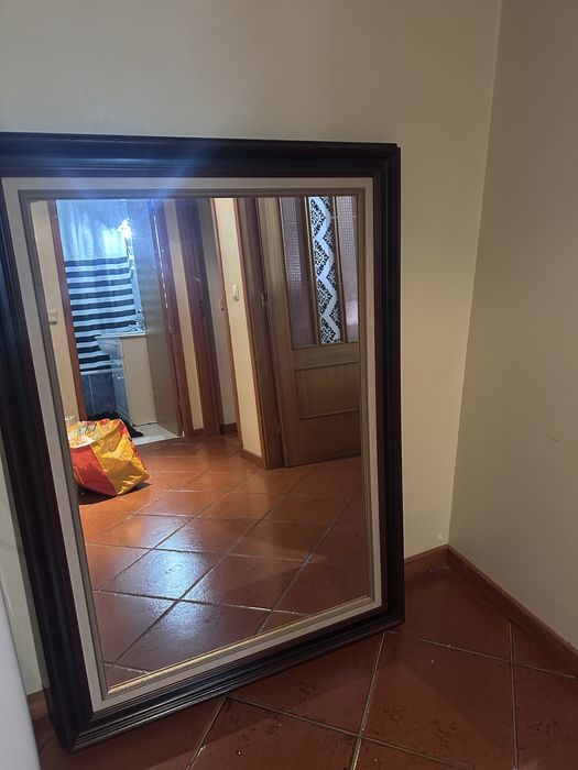 Espelho grande e bom estado