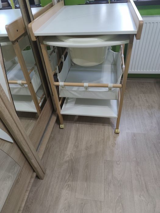 Przewijak z wanienką