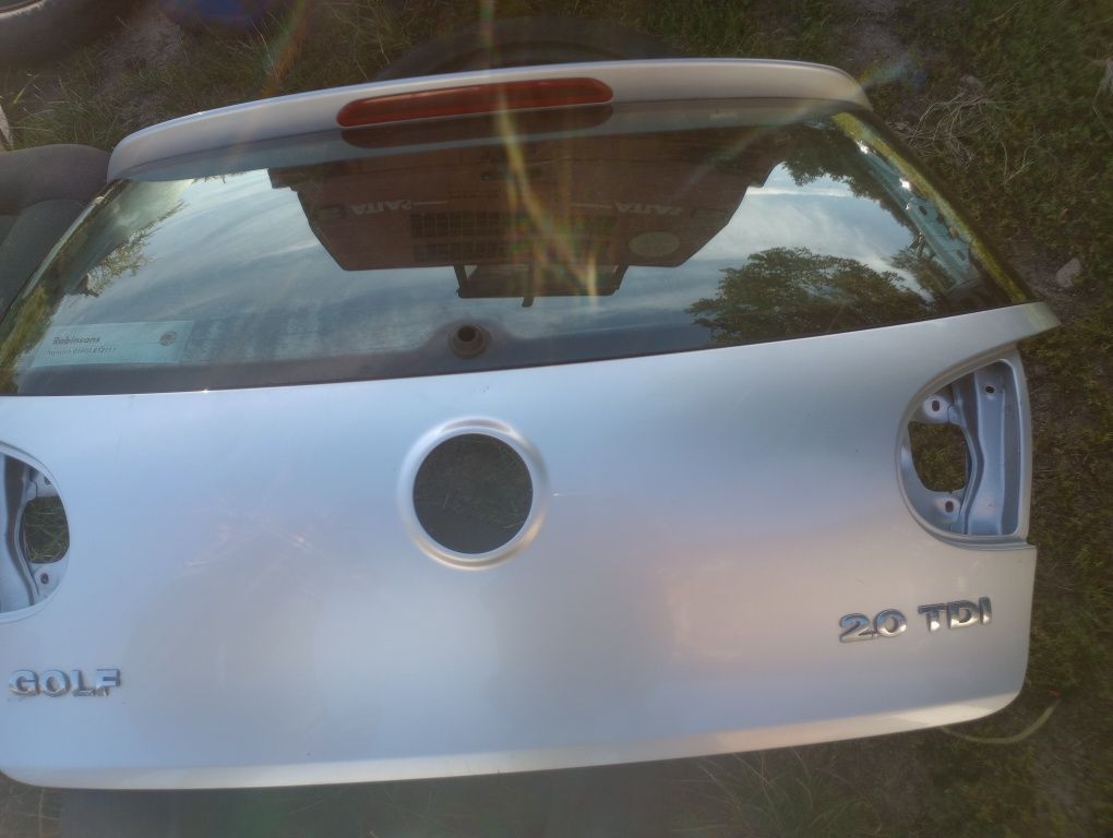 VW golf 5 V HB klapa tyl tylna LA7W