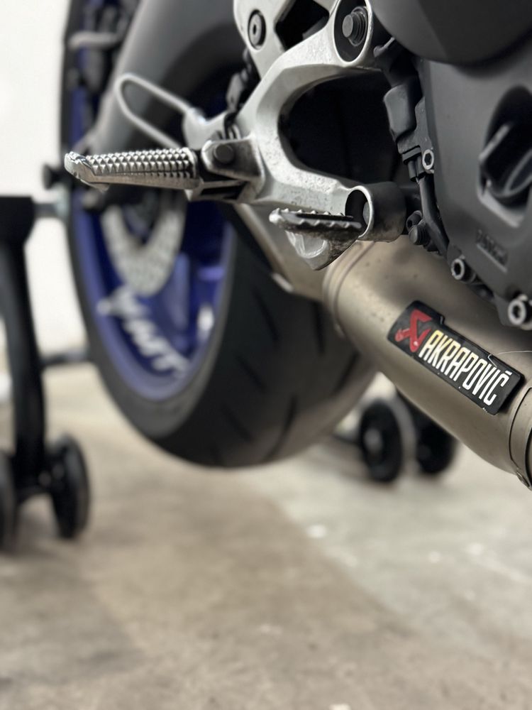 Yamaha MT-09 2014 • Escape Akrapovic • Impecável e Pronta a Rolar