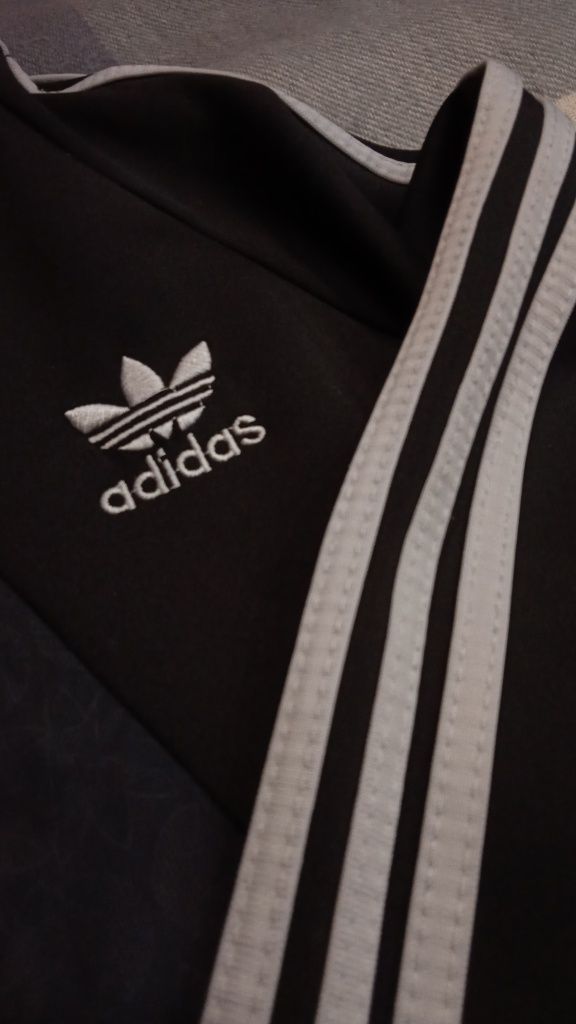 adidas олімпійка