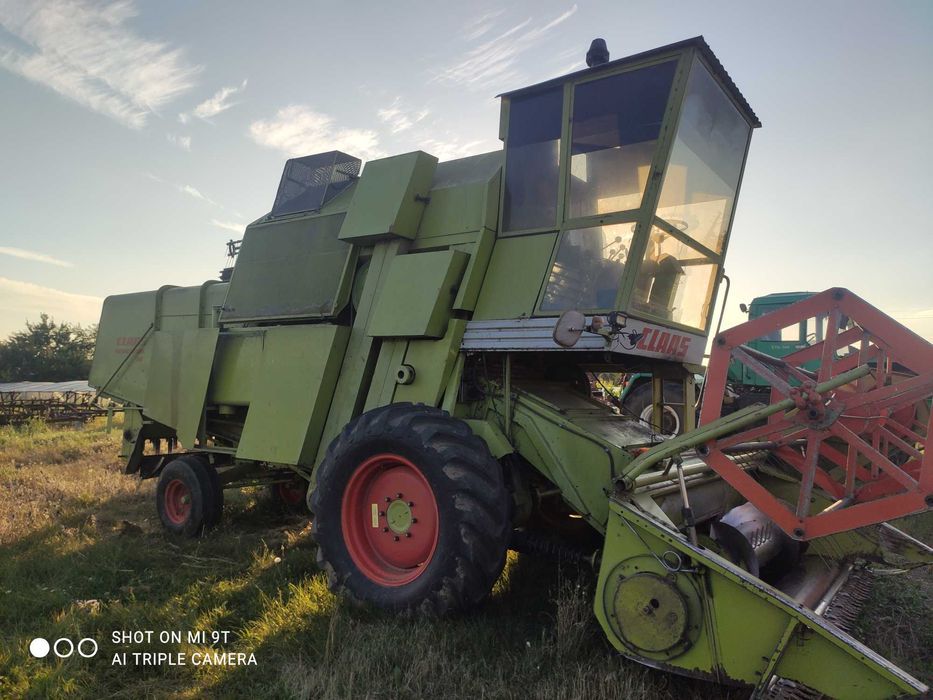 Комбайн Claas merkator 70