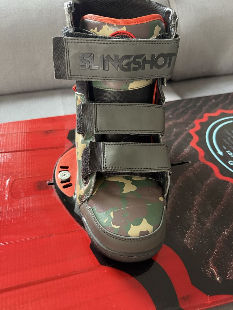 Deska Wakeboard Slingshot Windsor 137