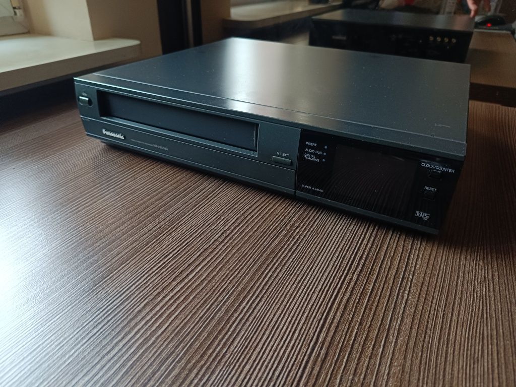 Magnetowid VHS Panasonic NV-L25HQ