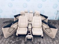 Салон сидіння шкіряні сиденья VW Tiguan 5N0