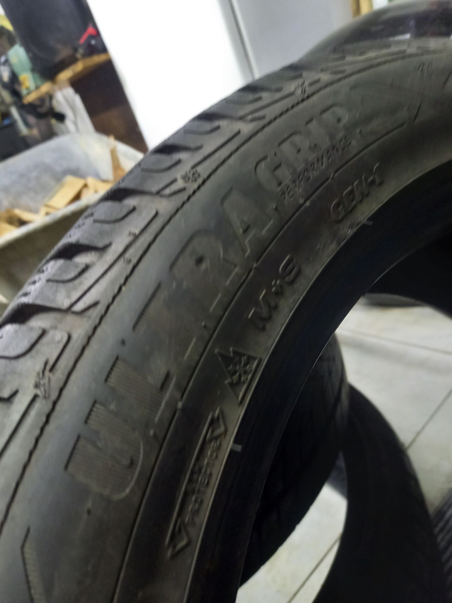 Tanio 2 opony zimowe 225/50r17 GOODYEAR 6mm