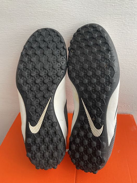 Сороконожки Nike mercurial 43розмір 27,5 см бампи футзалки бутси