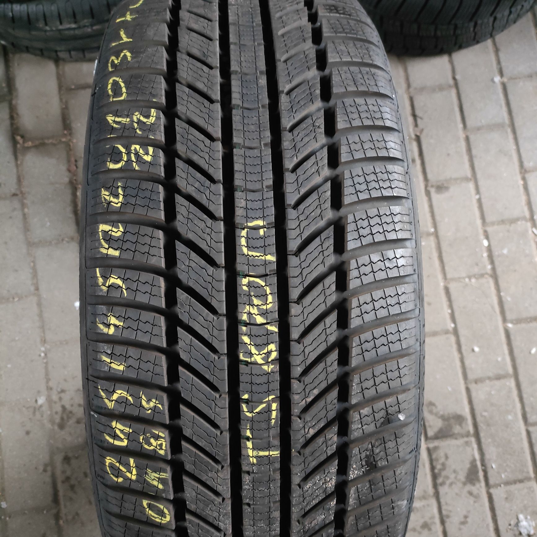 1c Continental WinterContact TS 870P 245/45R20 103V 1 sztuka zimowa