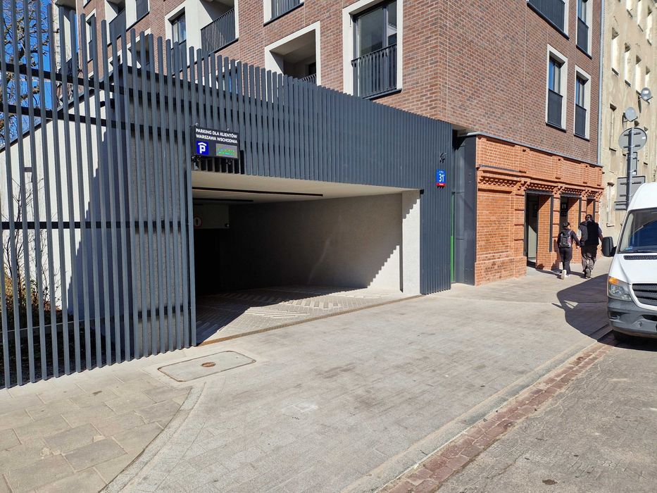 Garaż Soho Warszawa Mińska 31 miejsce parkingowe wynajem