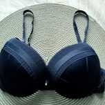 Biustonosz push up Triumph 70B