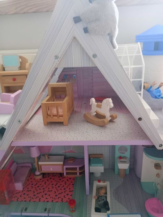 Domek dla lalek piękny