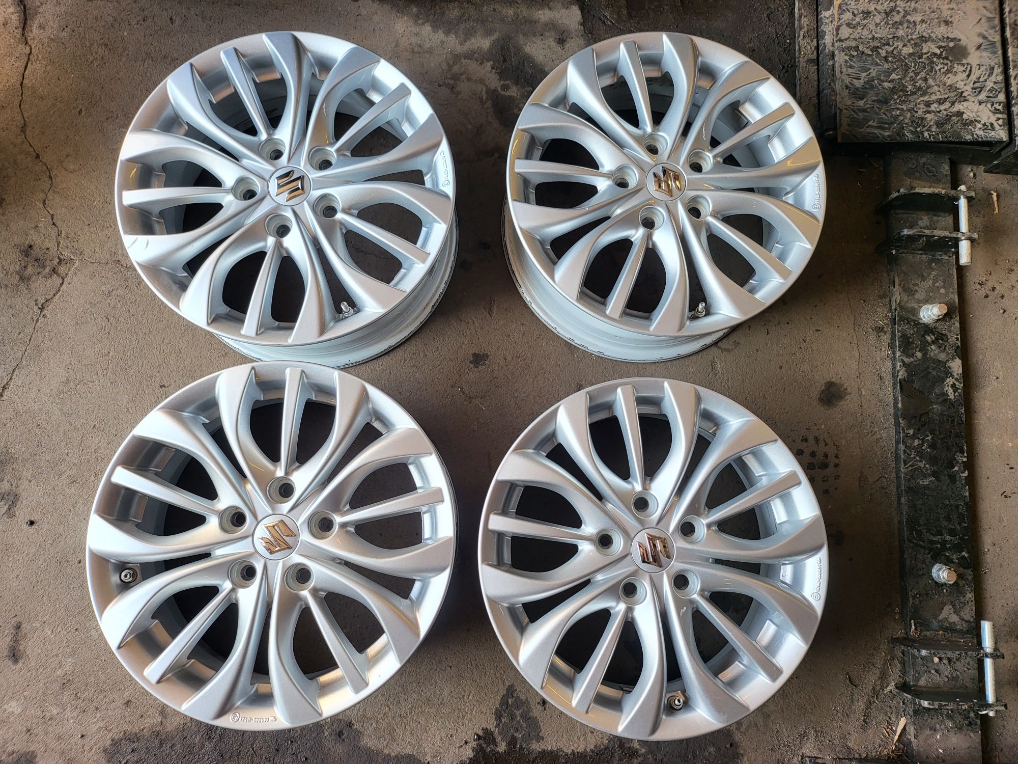 Alufelgi 16 Suzuki SX4 S-Cross Vitara Swift Kizashi 5x114,3 ET50 TPMS