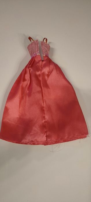 Sukienka dla lalki Barbie