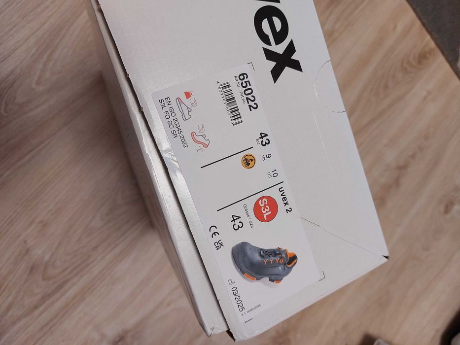 buty robocze Uvex rozmiar 43