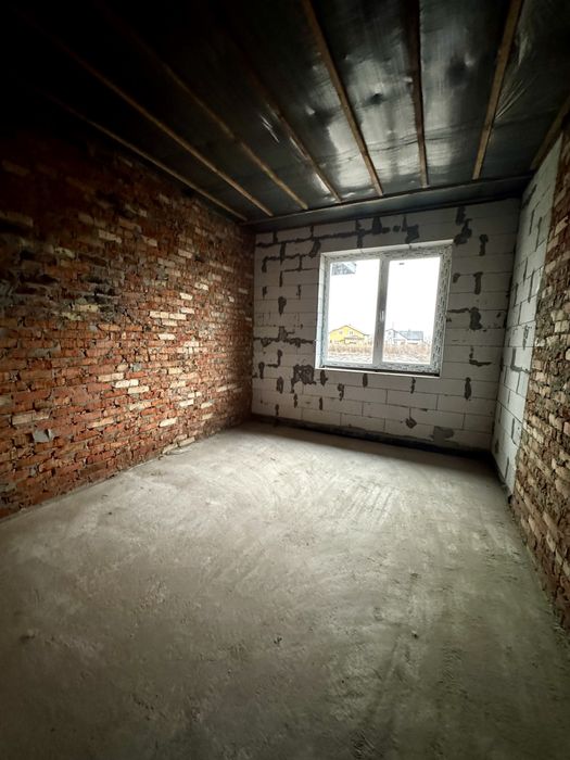 Будинок в передмісті Черкас