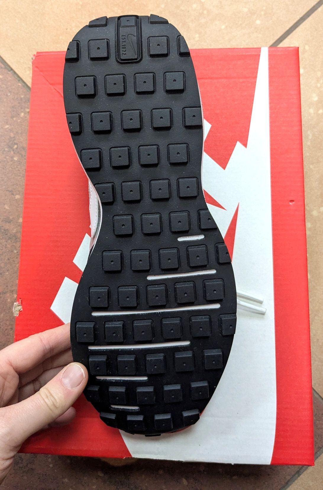 Buty sportowe Nike Waffle One rozm. 38,5