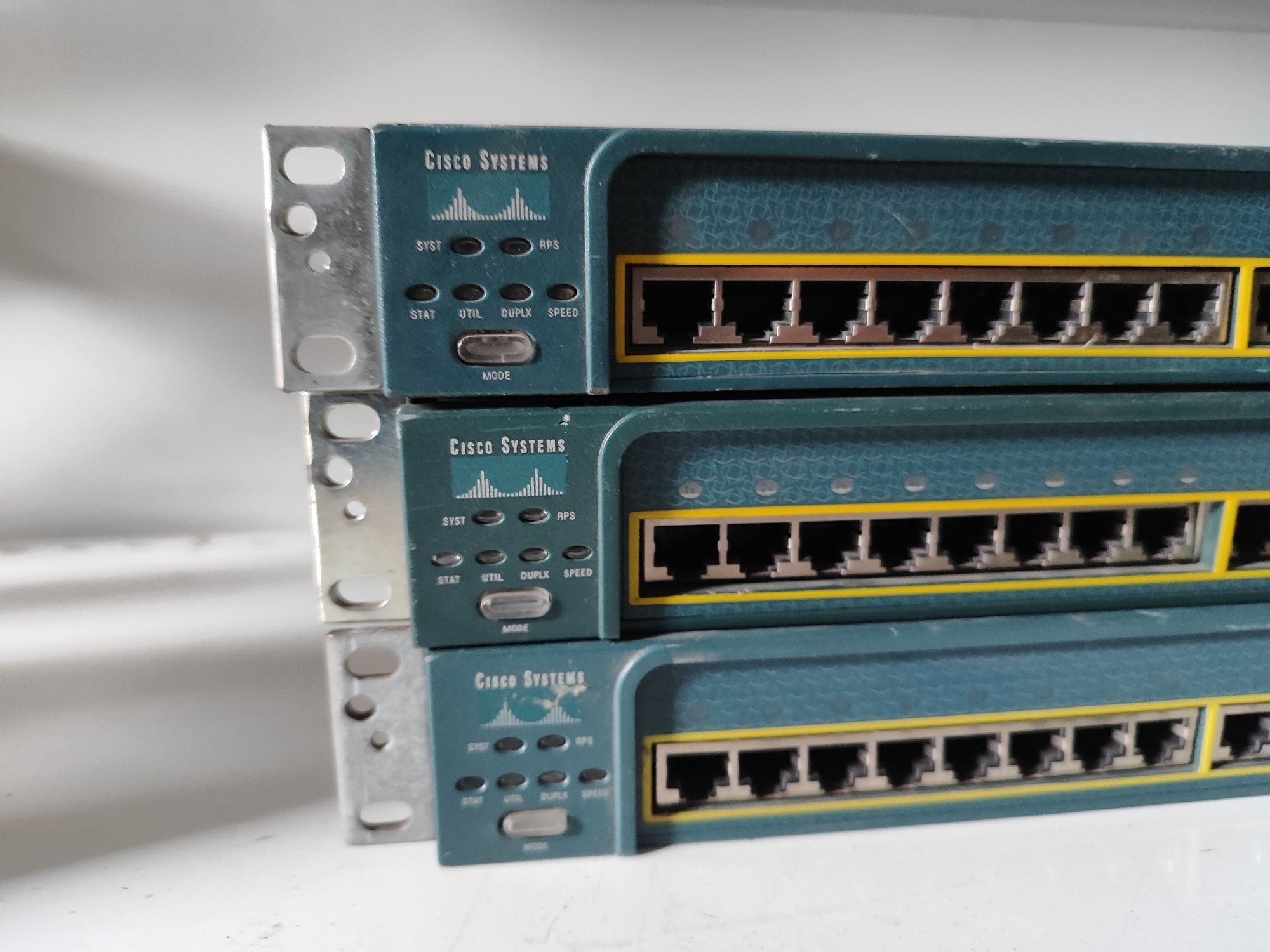 Комутатор Cisco ME 3400-24TS-A