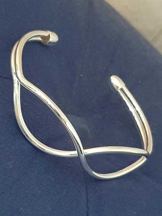 Bransoleta  piękna  nowa