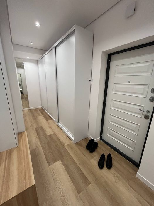 Здається 2кімн. Новобудова з терасою та паркінгом  паркова зона