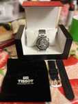 Годинник tissot v8