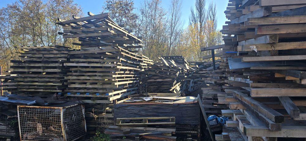 Sprzedam drzewo palety  na opał