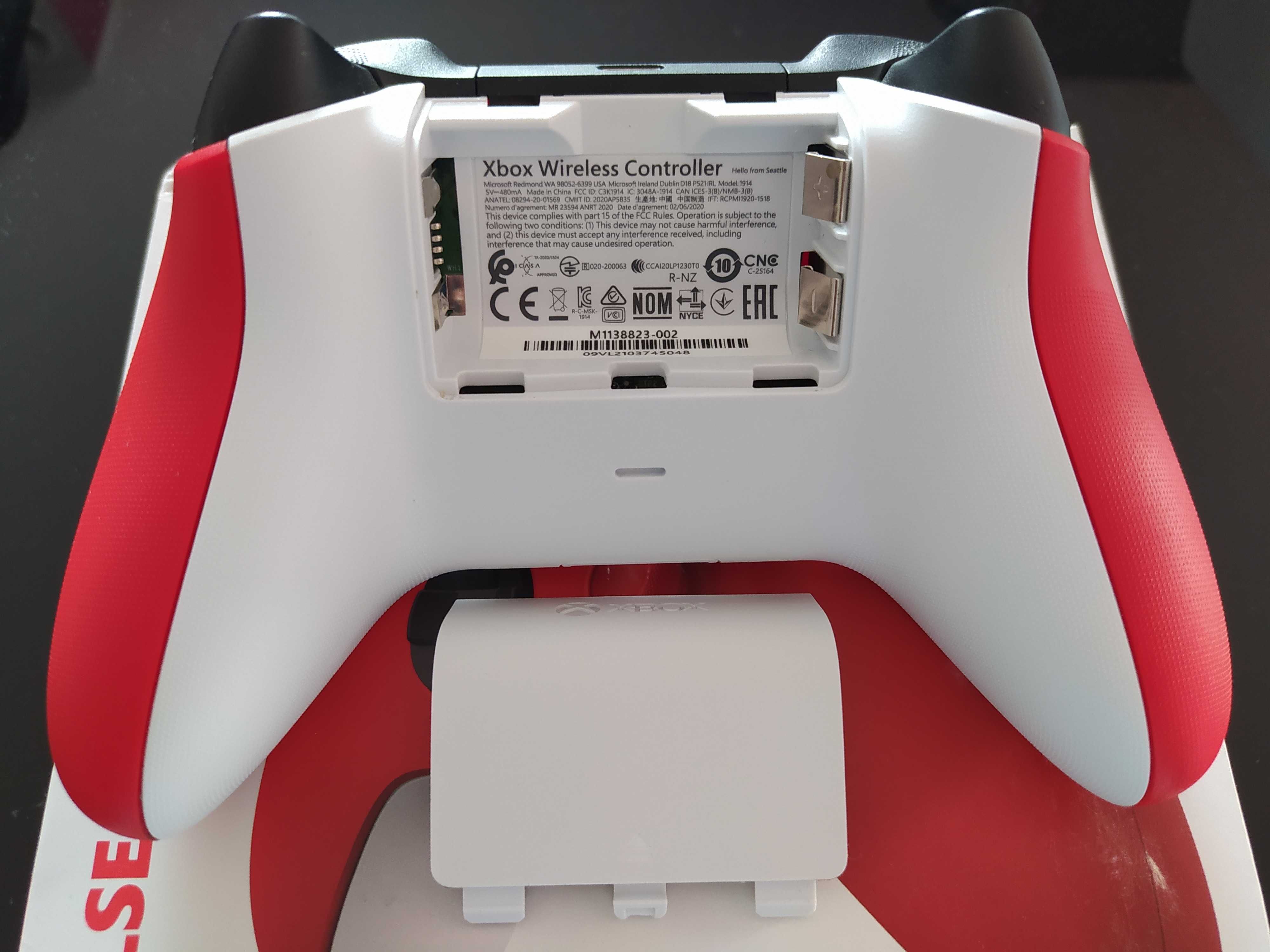 Pad kontroler do PC i Xbox One Series S X Pulse Red jak nowy