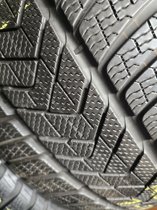 325/35/22_275/40/22 Pirelli Scorpion super komplet 7,5_8mm 20r