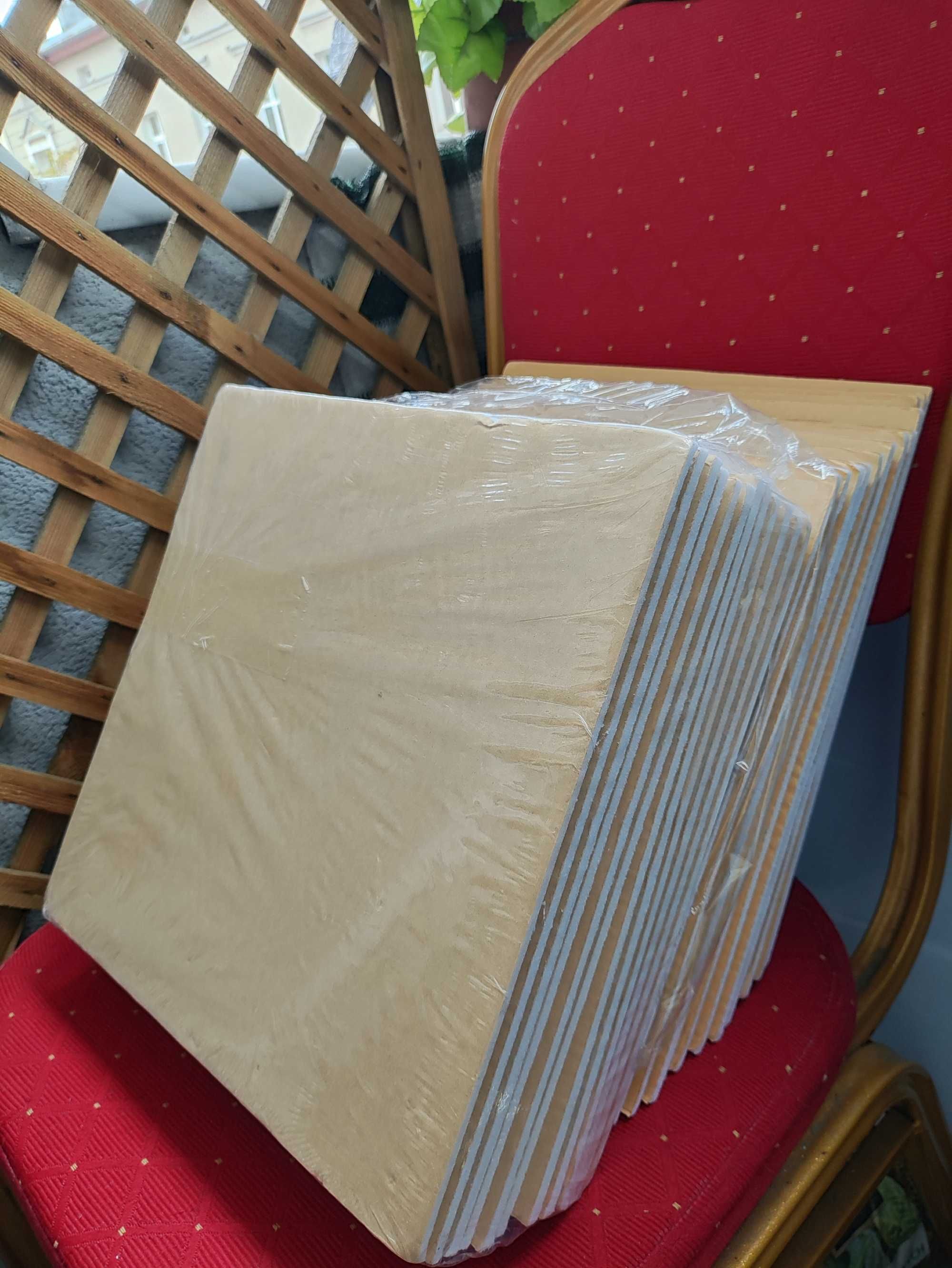 Panele Płyty Akustyczne dzwiekoszczelne białe pochłaniających dźwięk