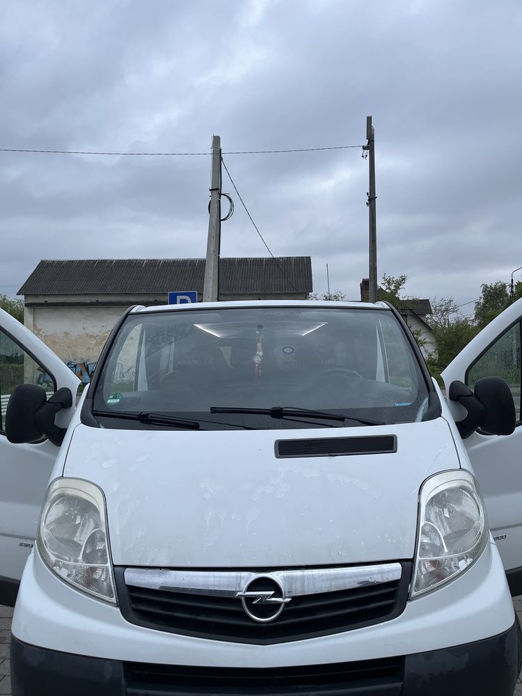 Продам Opel Vivaro