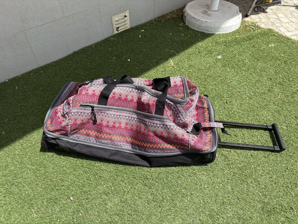 2 sacos de viagem com rodas