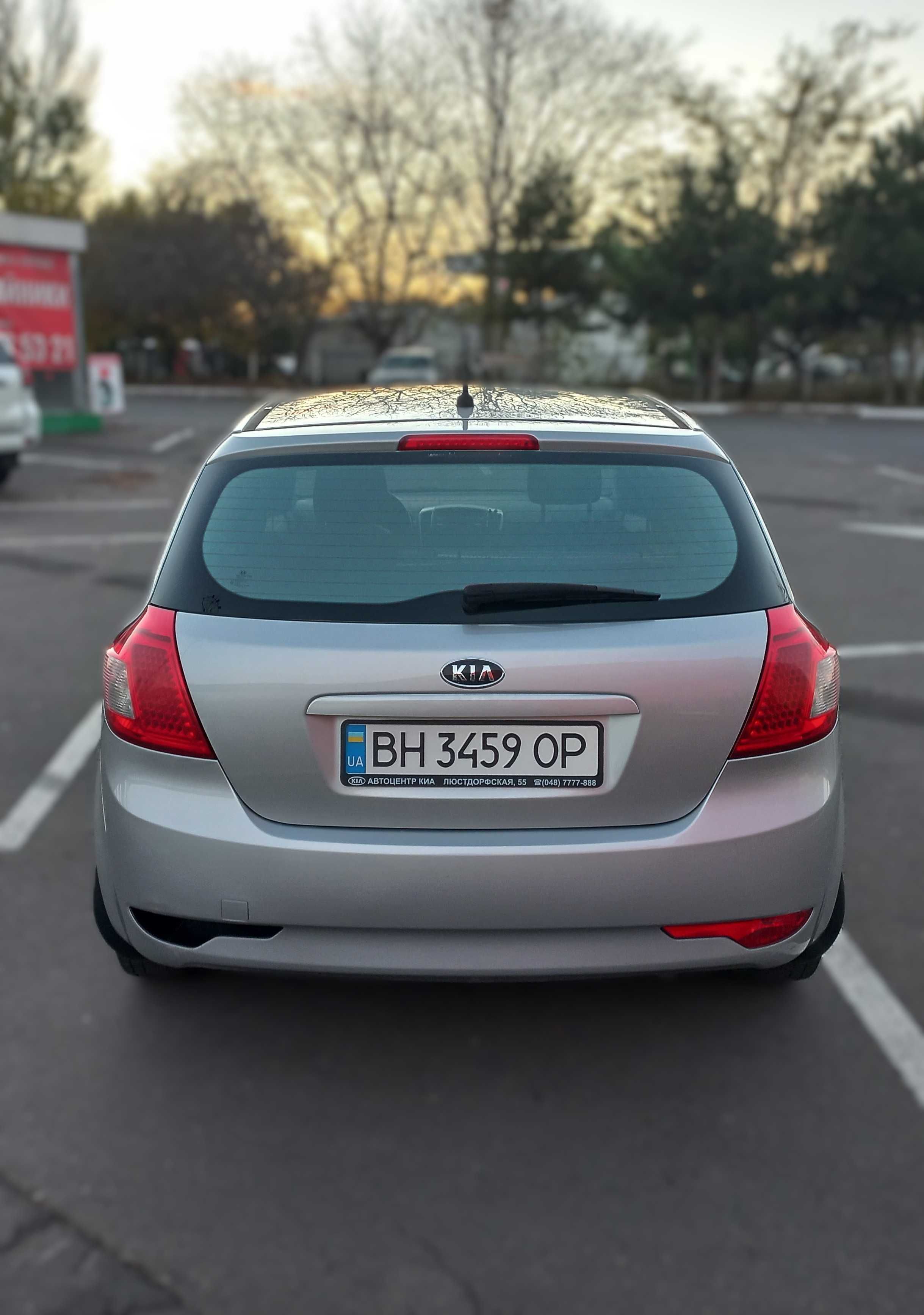 Автомобіль KIA C`eed 2009 restyling