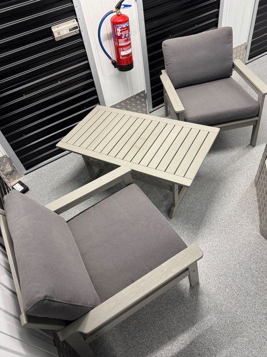 Conjunto IKEA exterior cadeirões + mesa