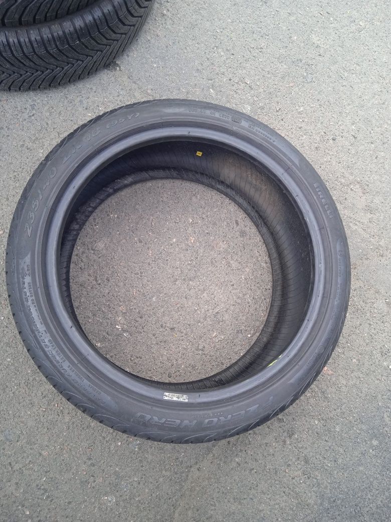 Летняя резина 235.40.18 Pirelli Pzero,6.7-6mm, Romania, 20p.