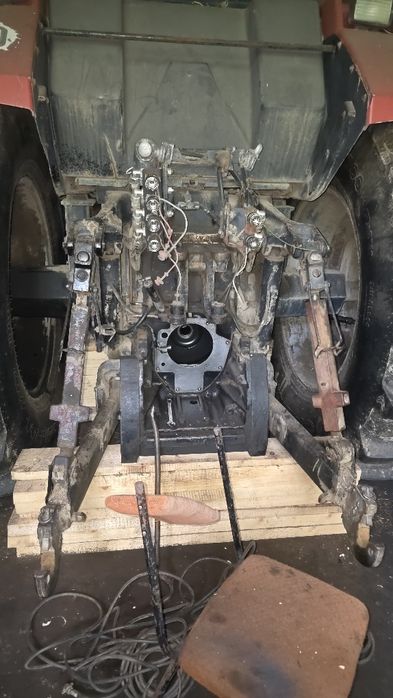 Case 7250 na części