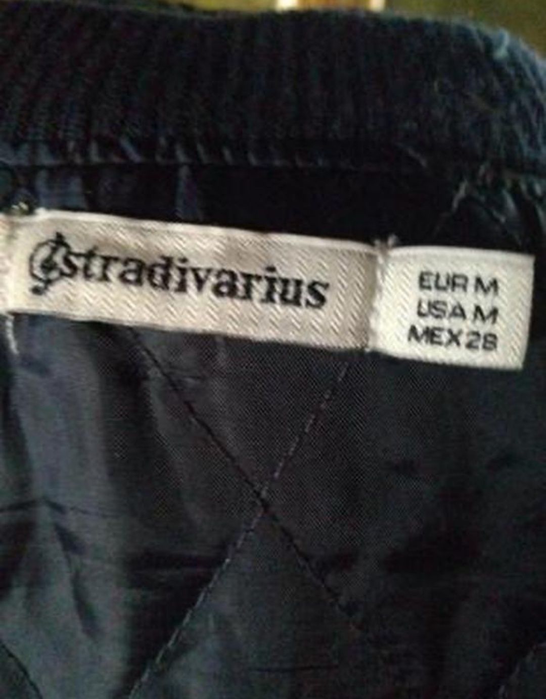 Бомбер фирмы Stradivarius новый