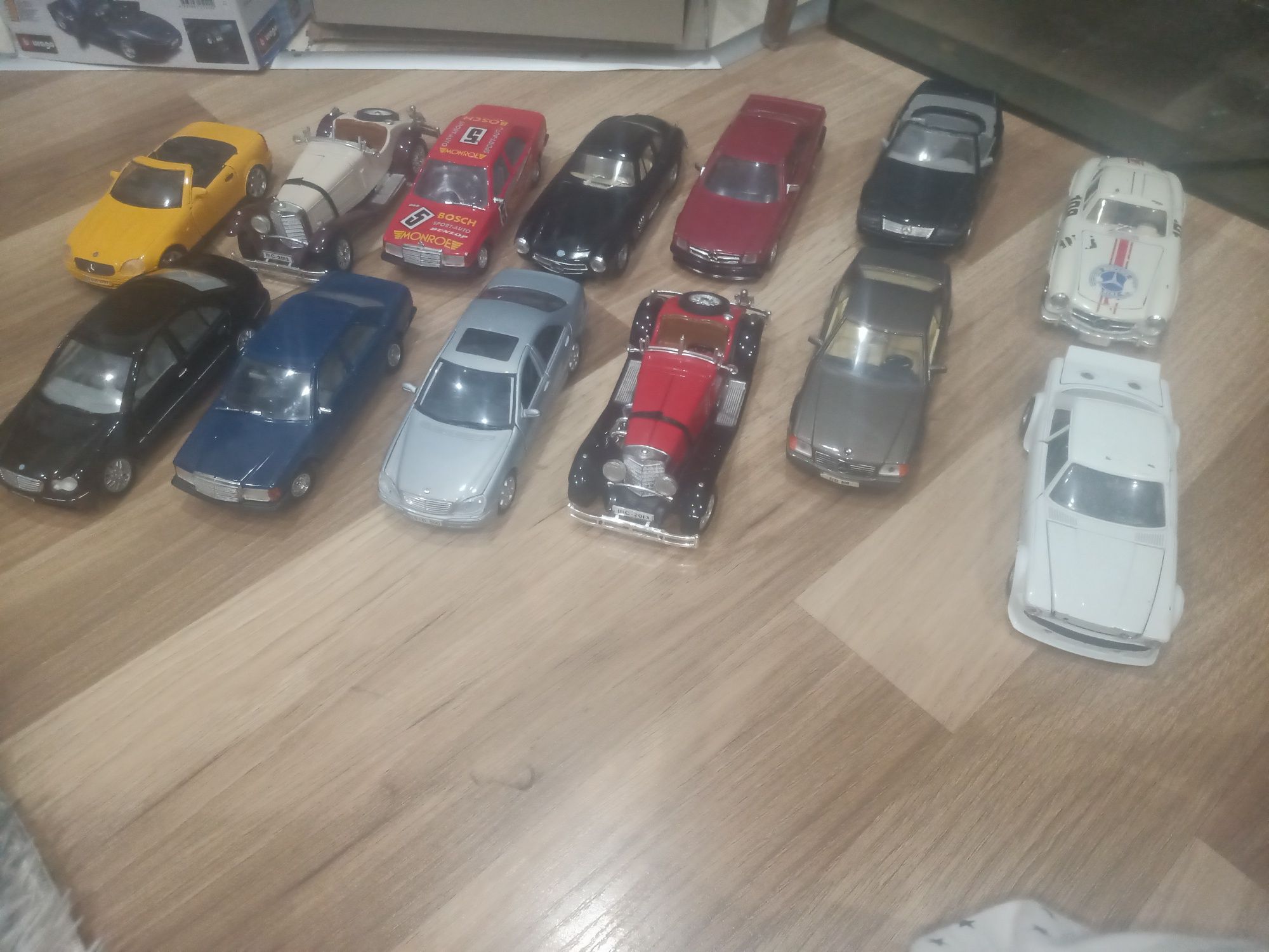 Kolekcja modeli Mercedes skala 1/24