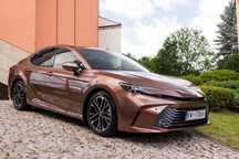 Toyota Camry  Samochód na ślub, wesele, wynajem - samochodowe-love