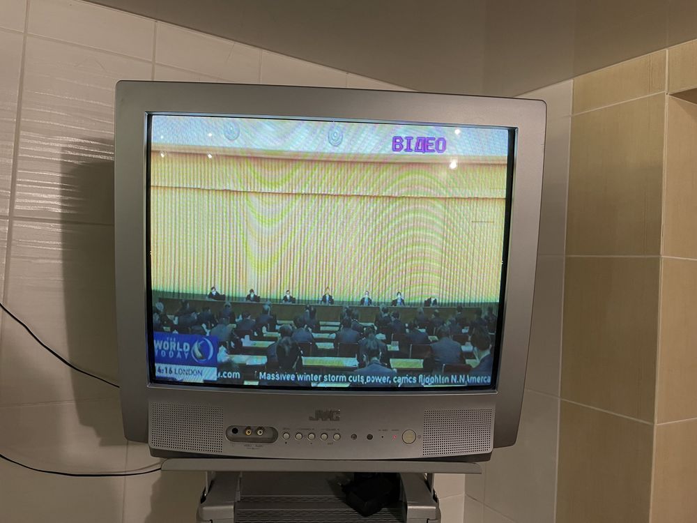 Телевізор JVC у відмінному стані!
