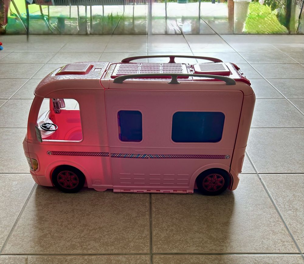 BARBIE autocaravana Mattel