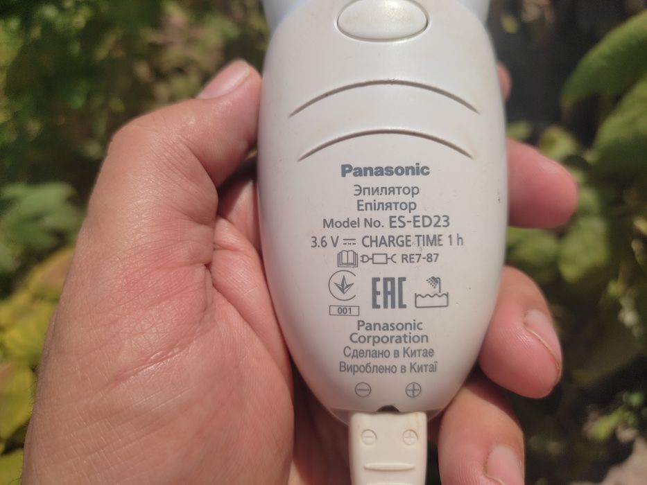 Дорогий епілятор Panasonic для дорогої пі сі.видаляє ніжно і надовго