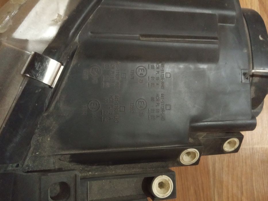 Фара передняя правая для VW caddy 03-, 04-, turan