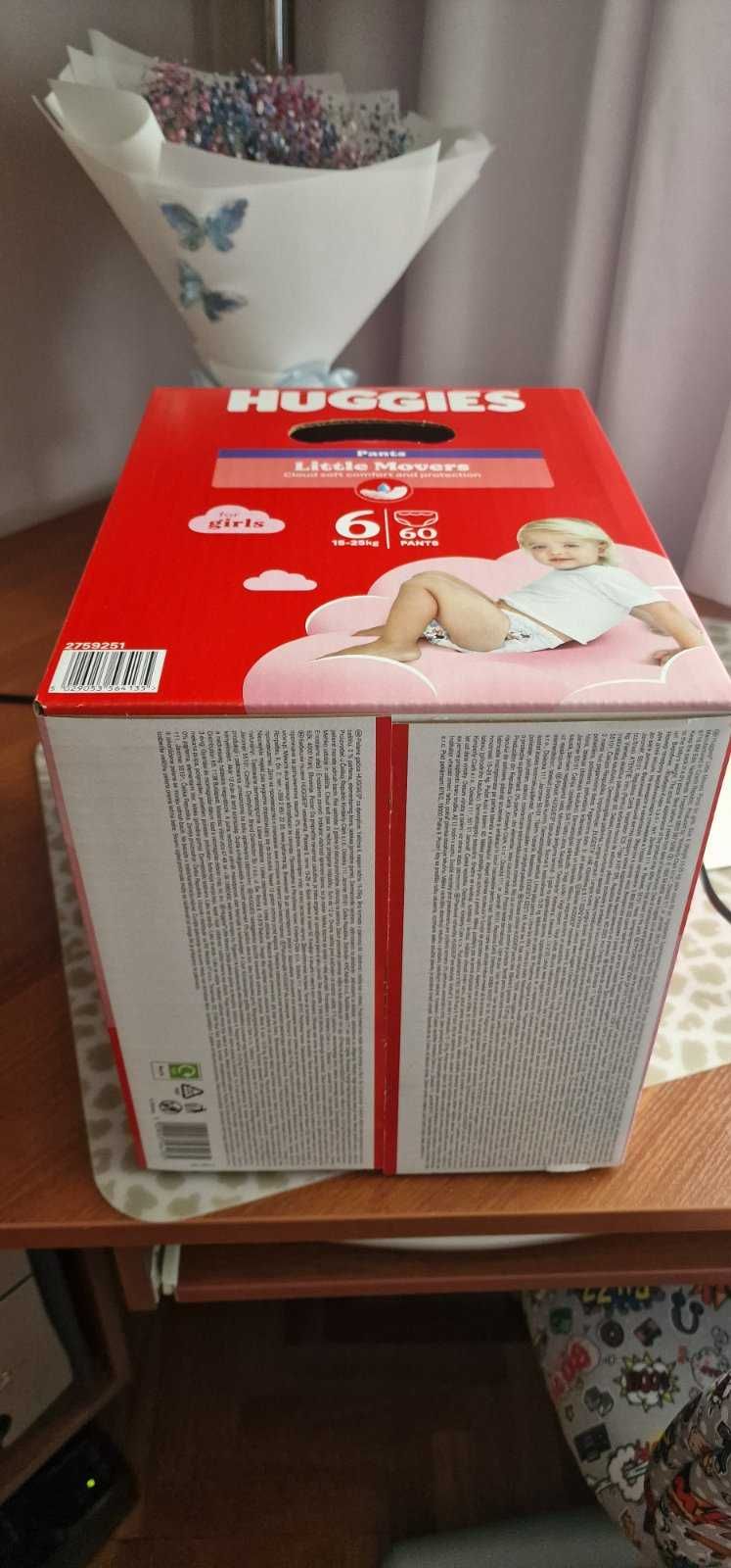 Підгузки-трусики Huggies Little Movers Pants для дівчат