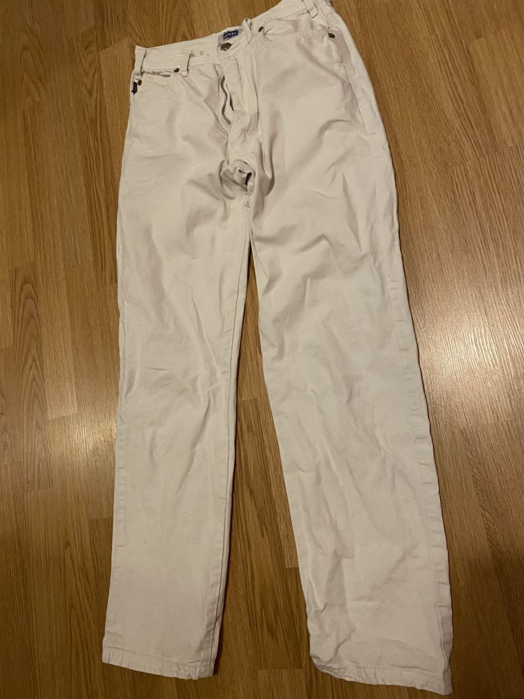 джинсы белые размер М