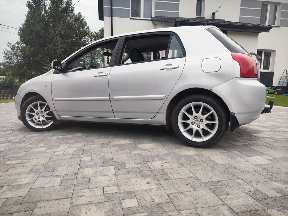 Toyota Corolla 2.0D4D 2004r.
