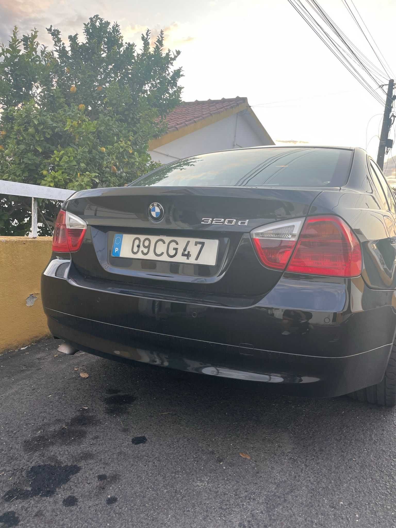 BMW 320d 2006 C/teto abrir