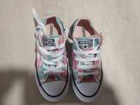 Sapatilhas Converse All Star, tamanho 28,5